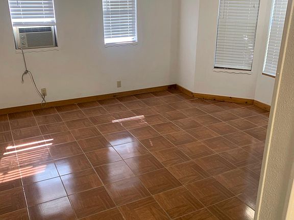 2nd image of 230 Bumble Bee Dr