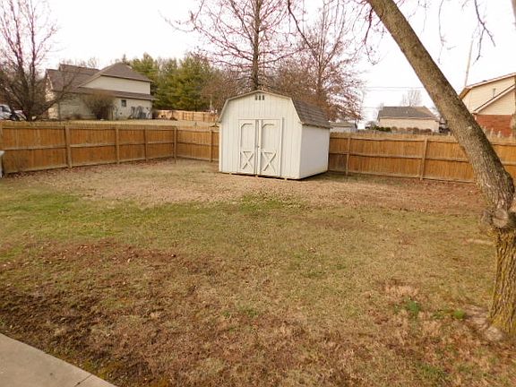 5th image of 8616 Copperfield Dr