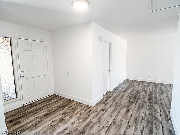 2nd image of 6840 Casa Linda Dr