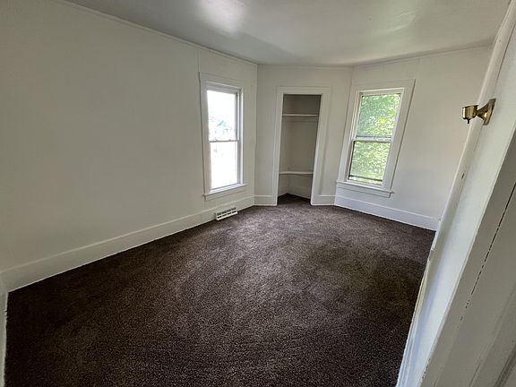4th image of 114-116 W 8th St #3