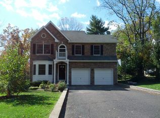 4 Sycamore Ave, Berkeley Heights, NJ 07922