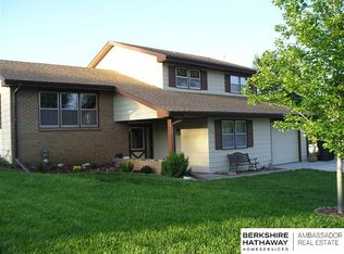 124 W Cameron St, Ceresco, NE 68017