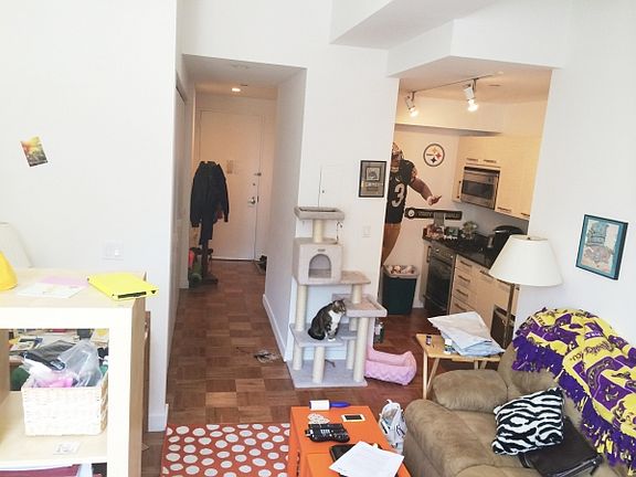 2nd image of 20 Exchange Pl APT 2006