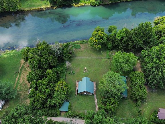 4th image of 231 Spring Lake Dr