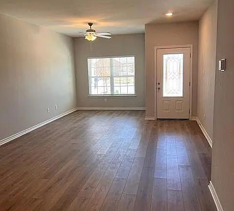 2nd image of 101 Mount Vernon Way