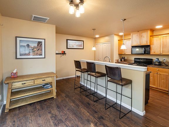4th image of 61209 Dayspring Dr