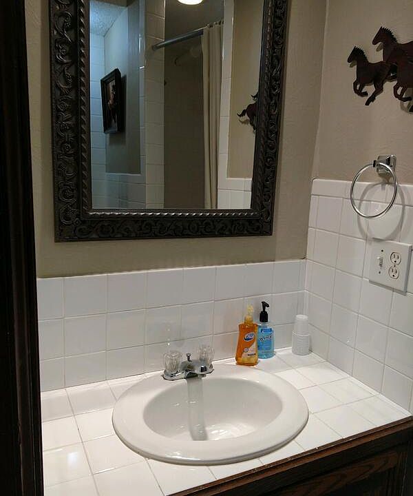2nd image of 410 Green Spring Rd
