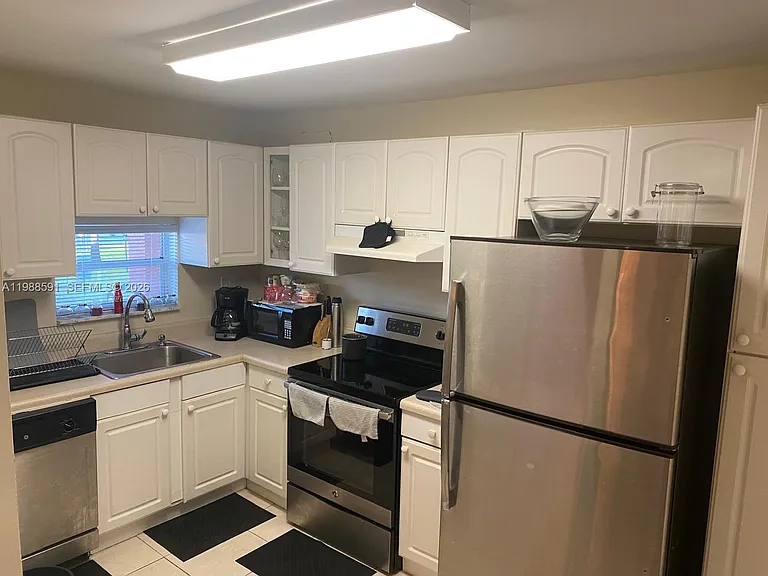361 S Hollybrook Dr #206 — Photo 12