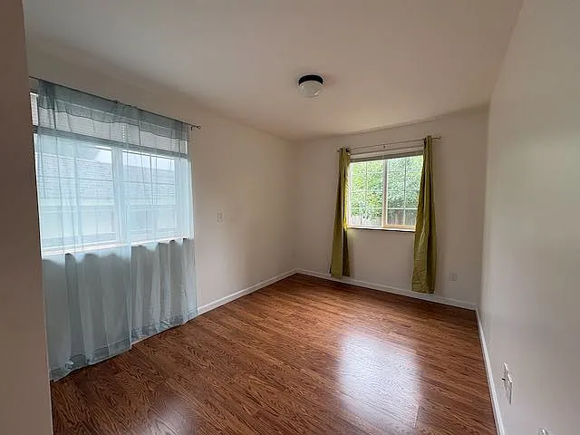 1 bed, 375 sqft, $1,325 — Photo 3