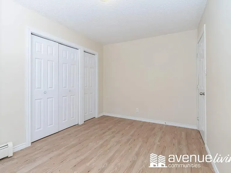633 28th St W — Photo 46
