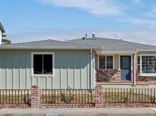 359 Grove St, Half Moon Bay, CA 94019