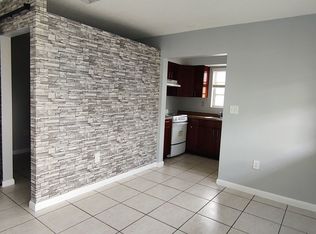 7221 Venetian St #12, Hollywood, FL 33023