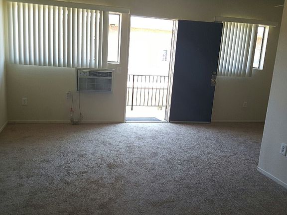4th image of 6129 Cahuenga Blvd APT 210