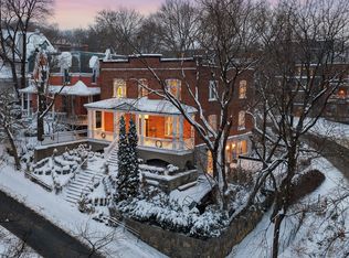 3 McCulloch Ave, Montraal, QC H2V3L5