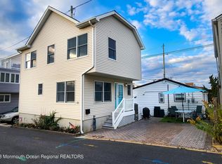 14 E Bay Way, Lavallette, NJ 08735