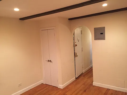 Rented by Sky Management | media 29