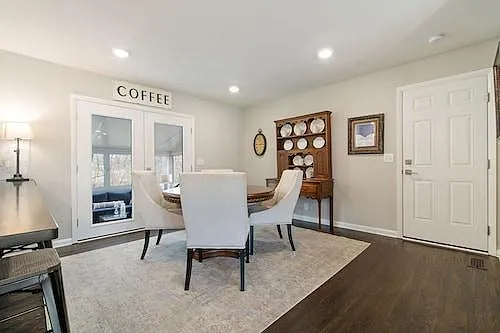 223 Derby Ln — Photo 16
