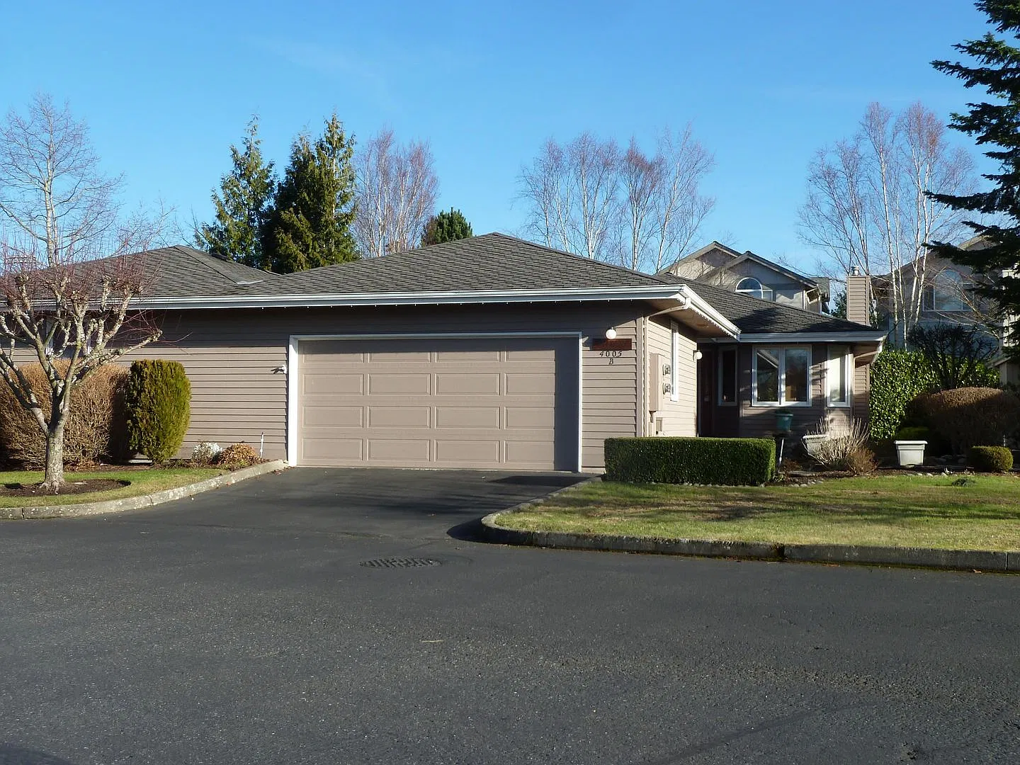 Available Now 55+ Community - 4005-B Village Dr — Photo 1