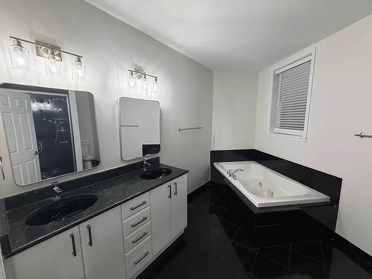 1347 N Sedgwick St #4S — Photo 18