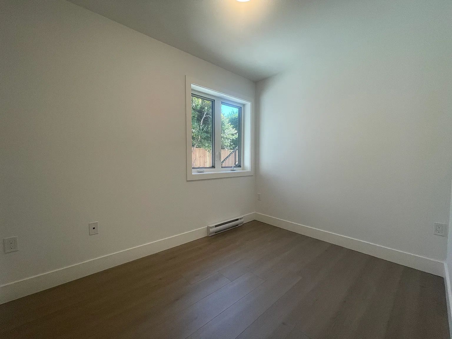 3 bed, 1287 sqft, $3,500 — Photo 4