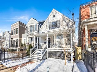 1910 W George St, Chicago, IL 60657