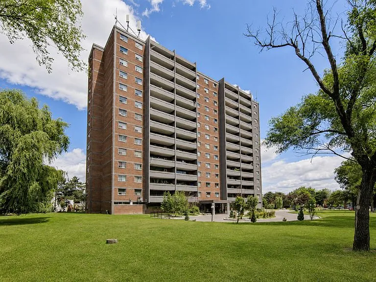 50 Driftwood Ave #205 — Photo 1