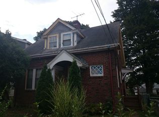 34 Baker St, West Roxbury, MA 02132