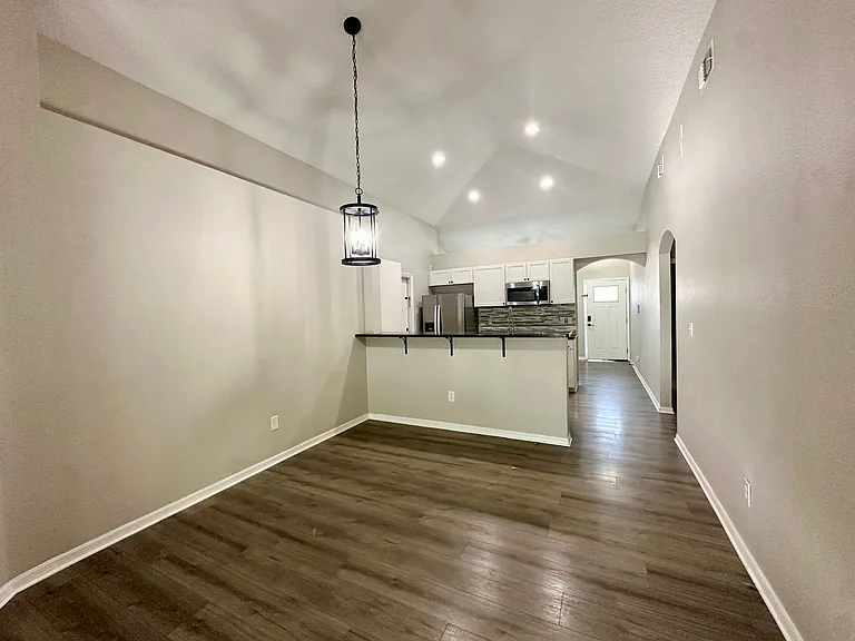 1559 Irishwood Ct — Photo 5