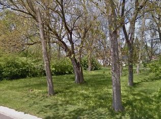 3rd Ave, Urbancrest, OH 43123