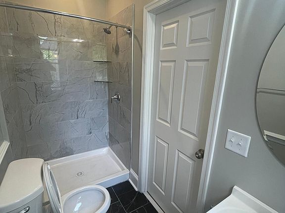 4th image of 1308 W 6th St