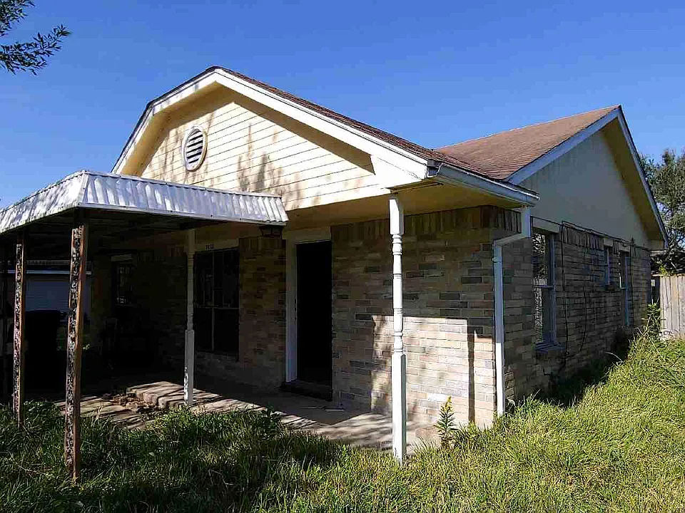 3022 Overcross Dr