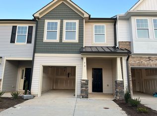 62 Clementine St, Angier, NC 27501