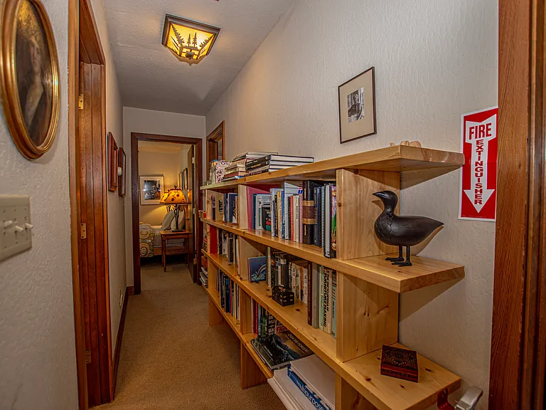 725 Balsam Ln — Photo 6