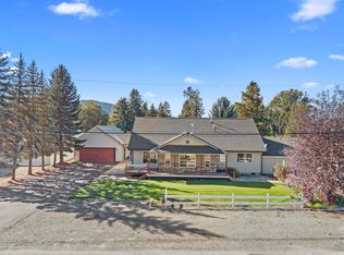 1005 N 3rd St E, Chewelah, WA 99109