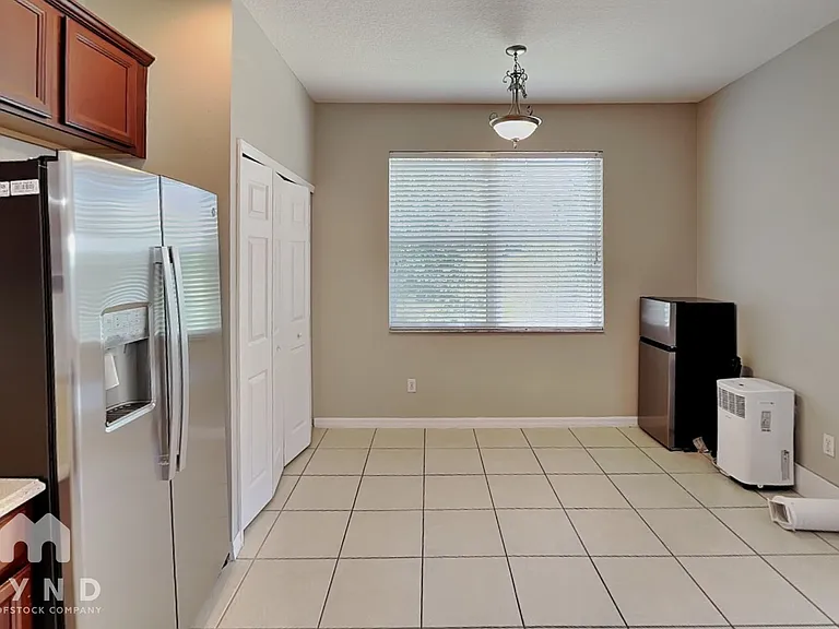 1460 Travertine Ter — Photo 7