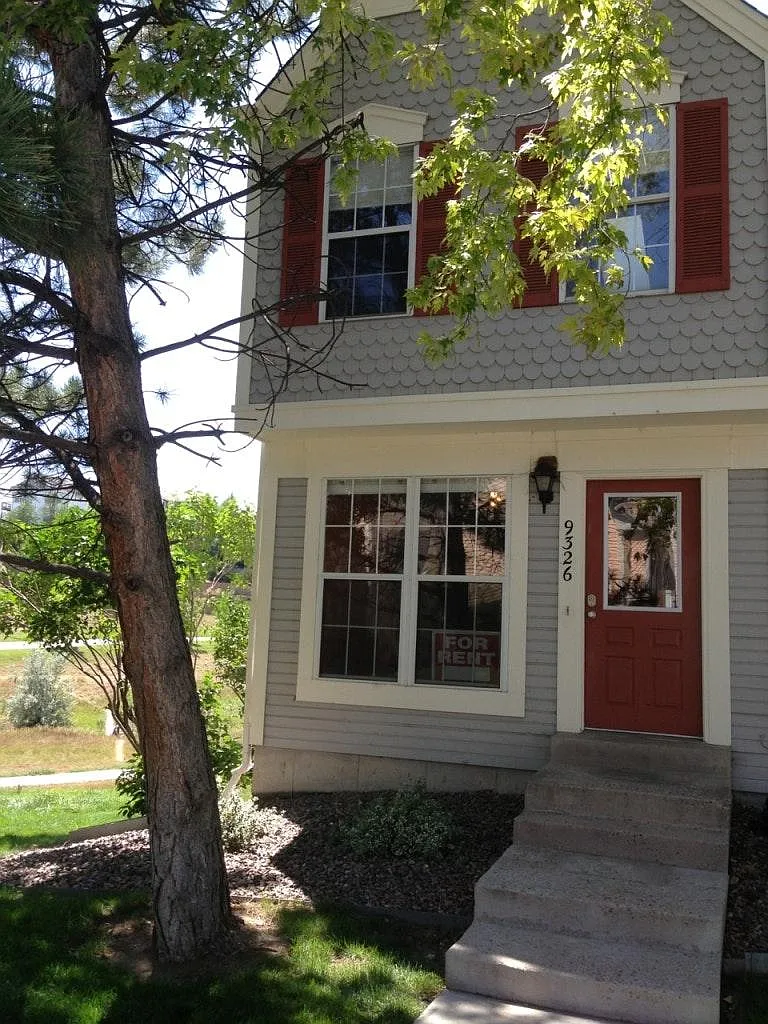3 bed, 2.5 bath, 1650 sqft, $2,730 — Photo 1