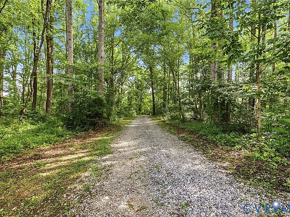 2nd image of 1375 Gills Rd