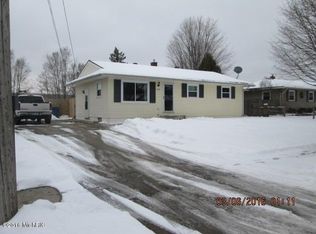 1354 Sibley St SE, Lowell, MI 49331