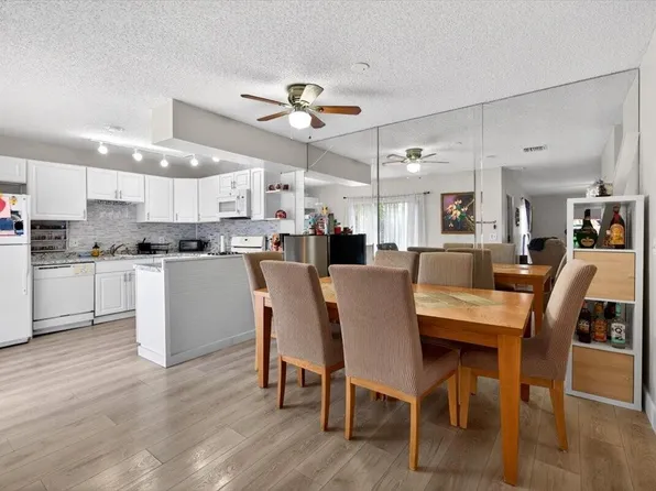 6351 Seven Springs Boulevard #B, Greenacres, FL 33463