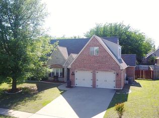 304 S 64th St, Broken Arrow, OK 74014