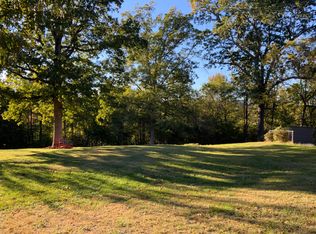 353 N Jenkins Rd, Rossville, GA 30741