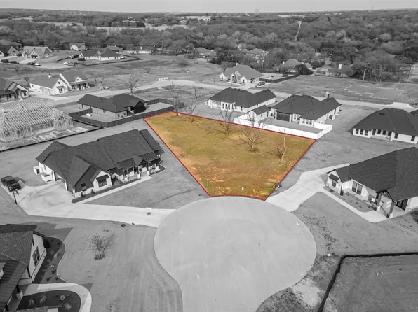 110 Hazlewood Rd, Granbury, TX 76049