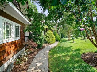 6 Oak Springs Dr, Arden, NC 28704