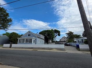 36 Utton Ave, Pawtucket, RI 02860