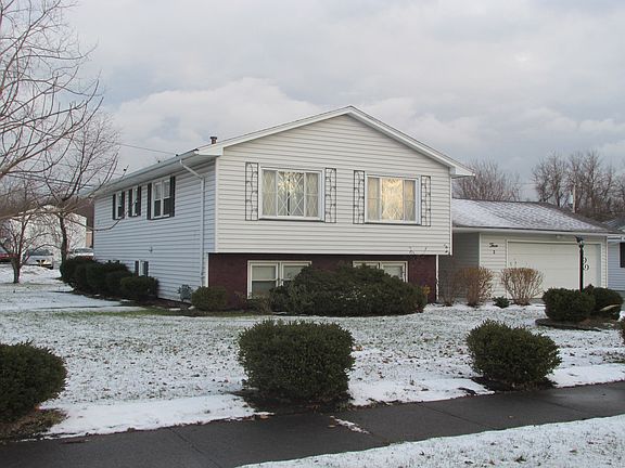 2nd image of 3 Ann Marie Dr