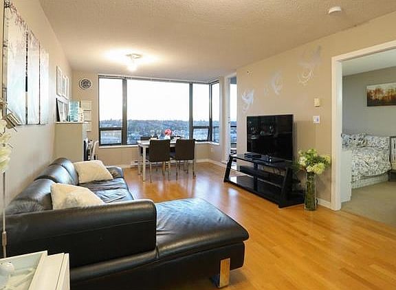 4th image of 4118 Dawson St #1901