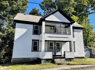 28 Blakeslee St, Brattleboro, VT 05301