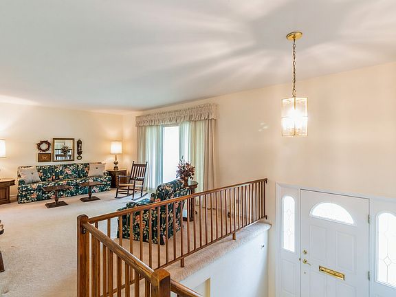 2nd image of 312 N Babcock Dr