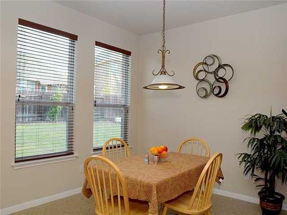4th image of 2104 Barsham Ct