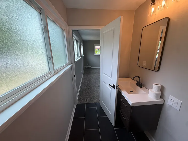 Master bedroom half bath